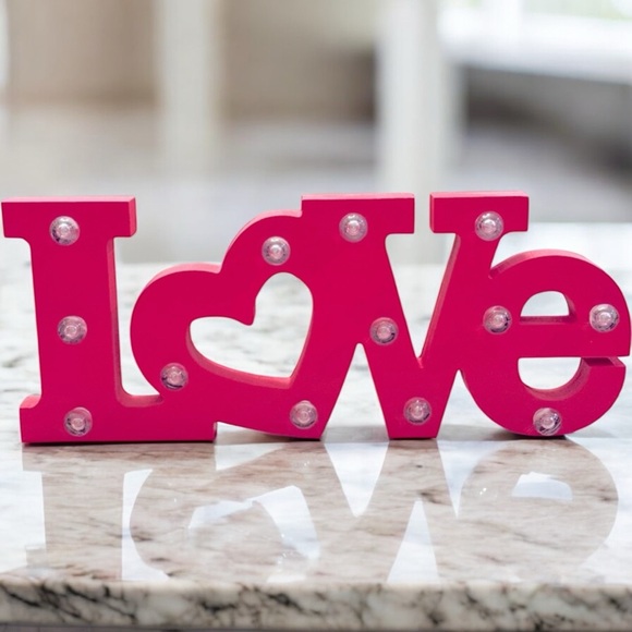 LOVE LED SIGN  NWOT - Picture 4 of 4